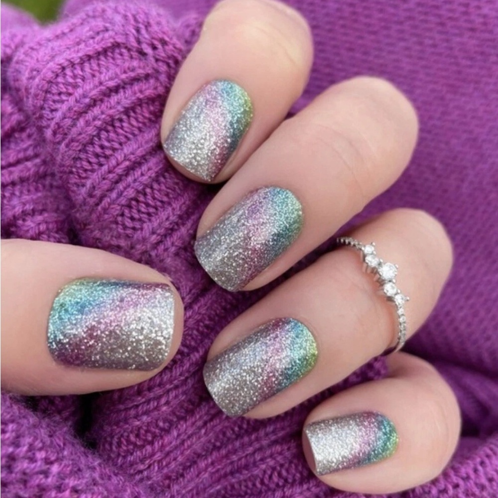 Color Street Bundle (metarmstrong, aberdeen aubergine, cotton candy swirl) - Picture 4 of 8